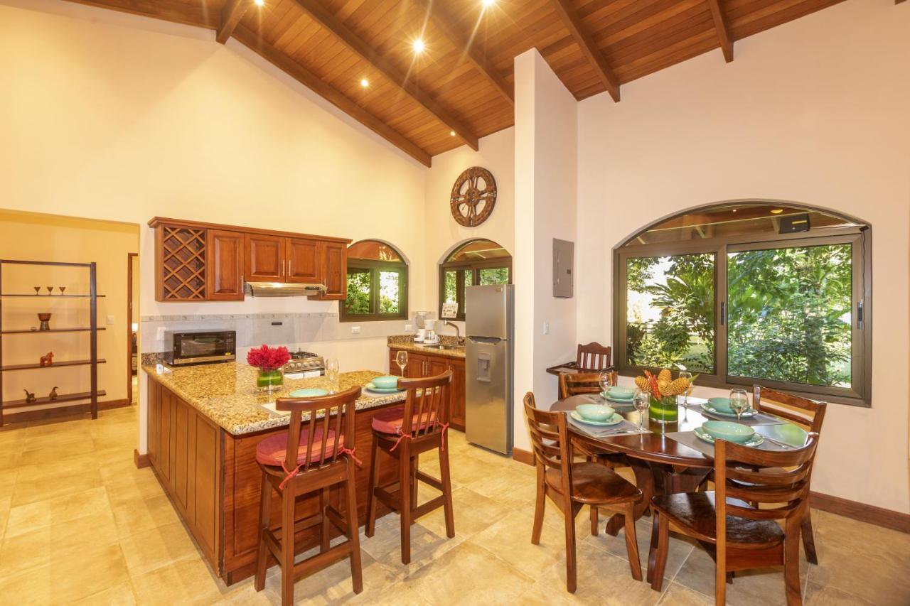 "Hana'S Celeste Retreat" Large Modern Villa Sleeps 6 On 20 Acres Of Nature! 비자구아 외부 사진