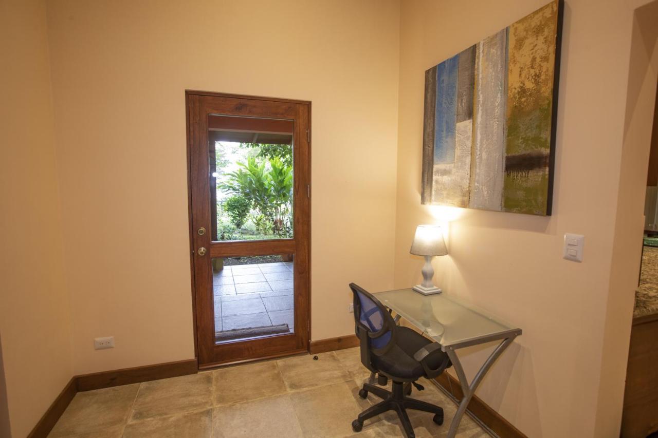 "Hana'S Celeste Retreat" Large Modern Villa Sleeps 6 On 20 Acres Of Nature! 비자구아 외부 사진